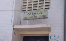 Réponse d’un “ Condor ou vautour” au Vieux Insulteur municipal numéro 1 de la commune de Gueule Tapèe-Fass-Colobane.