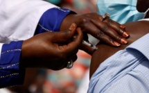 Un Sénégalais vacciné avec l’AstraZeneca pique une crise d’AVC