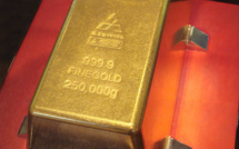 ​DOUANES-KARANG : SAISIE DE 5 LINGOTS  D’OR BRUT D’UNE VALEUR DE 175  MILLIONS DE FRANCS- Deux individus, de nationalité étrangère, arrêtés