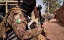 Bruits de bottes au palais de Bamako : La garnison de Kati encerclée, des diplomates évacués