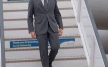 Le Président Rwandais rend la pareille à Macron- Paul Kagame  délègue un ministre accueillir le Président Français