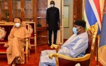 À quel impératif obéit le voyage éclair du ministre des affaires étrangères, Me Aïssata Tall Sall, en Gambie?