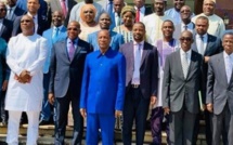 Guinée : Les membres du gouvernement interdits de sortie du territoire