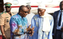 Coup d’état en Guinée : le Président Wade invite Alpha Condé à rejoindre son domicile de la corniche « pour un moment de réflexion »