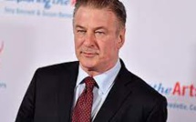 Alec Baldwin "dévasté" après son tir fatal lors d'un tournage de film