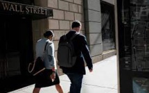 Les entreprises américaines serrent la vis face au Covid-19