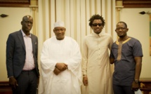 Le chanteur Waly Seck reçu par le Président Barrow (EXCLUSIVITÉ DAKARPOSTE )
