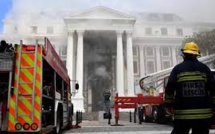 Incendie au Parlement sud-africain : l'Assemblée nationale complètement détruite