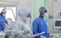 COVID-19 : Les hôpitaux submergés par les victimes d'Omicron