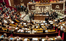 Covid-19: le pass vaccinal définitivement adopté par l'Assemblée nationale Française