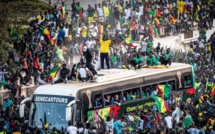 REPORTAGE – Accueil des Lions : Grandiose parade de l’équipe du Sénégal dans les rues de Dakar après le sacre au Cameroun