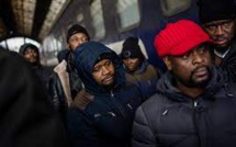 COUPS DE PRESSION ET CONFIDENCES: DES ÉTUDIANTS FRANÇAIS DE RETOUR DE RUSSIE RACONTENT LE TABOU DE LA GUERRE