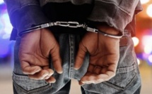 Un policier à la retraite et son acolyte arrêtés avec de faux extraits de naissance, des copies de nationalité sénégalaise et de passeports...