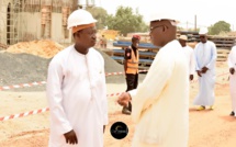 (Image) :Le directeur général de la SN HLM, Coordonnateur de la coalition benno bokk yakaar et de Tivaouane et de l'APR, Président de TBF (Tivaouane Ba Faaw) Mamadou Diagne SY MBENGUE avec Monsieur le Président de la République Macky SALL à Tivaouane
