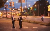 États-Unis : au moins six morts et 26 blessés dans une fusillade lors d'un défilé du 4-Juillet