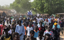 Kaolack : Ousmane Sonko accueilli en grande pompe... Les routes secondaires prises d'assaut par la population (images).