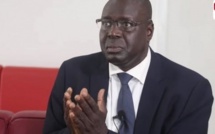 Réponse de Boubacar Seye à Emmanuel Macron : " Arrêtez ce cirque !"
