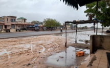 Législatives2022 : La pluie empêche les kaolackois de sortir massivement...Les électeurs se font désirer dans certains bureaux de vote.