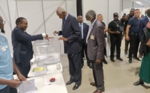 L'ancien président de la République du Sénégal, Abdou Diouf, a voté ce matin (Oumy Thiaré)