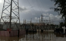 Maristes : La centrale électrique submergée après les fortes pluies hier… La zone dans l’obscurité !