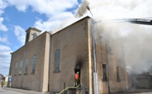 Un incendie accidentel dans une église du Caire fait 41 morts