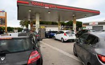 Pénuries de carburant en France : le gouvernement fait pression pour résoudre la crise