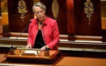 En France, la Première ministre échappe à la censure, malgré le soutien du RN à la Nupes