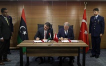 La Turquie et la Libye signent des accords sur le renforcement de la coopération militaire