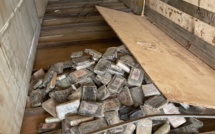 ESTIMÉE À... 24.000.000.000 de francs cfa -  SAISIE HISTORIQUE DE 300 KG DE COCAÏNE PAR LA DOUANE SÉNÉGALAISE