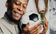 Brésil: Les proches de Pelé à son chevet à l'hôpital