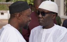 Reçu à Aïnoumady par Serigne Habib Sy, l'opposant Ousmane Sonko fonce vers Mbacké