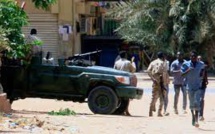 Deuxième jour consécutif de combats au Soudan, 56 civils et trois humanitaires tués