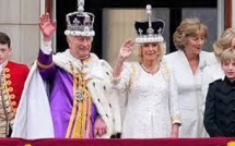 Consécration pour Charles III, couronné en grande pompe à Londres