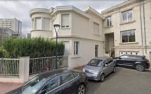 Bordeaux : des pro-Sonko ont pris d’assaut le consulat du Sénégal, une photo de Macky Sall détériorée