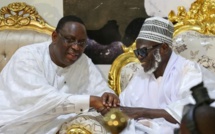 Urgent : Macky Sall reçu actuellement par Serigne Mountakha à Touba