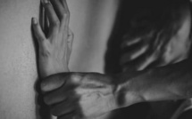 Mbour : le maçon s’invite dans le lit d’un couple, caresse la femme et demande au mari de…
