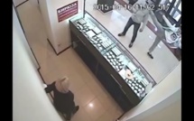​Russie: le braqueur d’une bijouterie mis K.O par un client