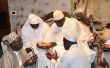 Le Président de la République, Son Excellence Monsieur Macky Sall a rendu visite, ce jeudi 14 mai 2015, à la famille religieuse des Layennes à Yoff.