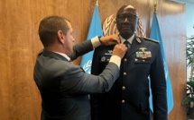 SÉNÉGAL: LE GÉNÉRAL BIRAME DIOP, MINISTRE DES FORCES ARMÉES, DÉCORÉ PAR LES NATIONS UNIS!