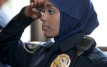 Arrêt sur image-Kadra Mohamed, première femme policière en Hijab aux USA