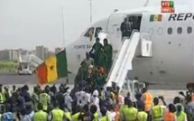 Vidéo: Arrivée des lionnes de basket à l’Aéroport Léopaul Sédar Senghor.Regardez Vidéo: Arrivée des lionnes de basket à l’Aéroport Léopaul Sédar Senghor.Regardez