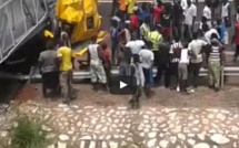 Autoroute à péage : Une passerelle s'effondre Regardez Autoroute à péage : Une passerelle s'effondre Regardez