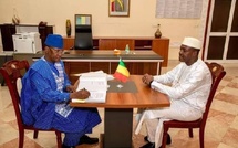 PASSATION DE SERVICE ENTRE LE PREMIER MINISTRE SORTANT, CHOGUEL KOKALLA MAÏGA, ET LE NOUVEAU PREMIER MINISTRE, LE GÉNÉRAL DE DIVISION ABDOULAYE MAÏGA