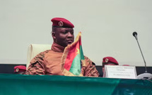 Au Burkina Faso, le chef de la junte limoge le premier ministre et dissout le gouvernement