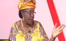 Faram Facce: Aïda Mbodj raconte la bagarre à l'assemblée nationale Faram Facce: Aïda Mbodj raconte la bagarre à l'assemblée nationale