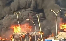 Urgent/Conakry : un énorme incendie signalé au marché Madina