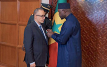 Le Premier ministre sénégalais décerne décore le Président du patronat mauritanien de l’ordre de Commandeur de l’Ordre au nom du Président de la République du Sénégal