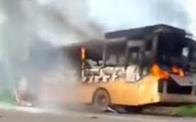 OUROSSOGUI | Un bus Dakar Dem Dik brûlé