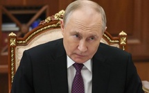 L'UE frappe la Russie avec de nouvelles sanctions sur fond de négociations séparées de Trump