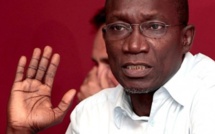 Me Amadou Sall: " Nous  posons la question  de savoir si oui ou non Macky Sall fait partie de ceux qui ont bénéficié de cet argent de Diack (...) Pas besoin d’arrêter des journalistes, d’arrêter des opposants (...)" Me Amadou Sall: " Nous  posons la question  de savoir si oui ou non Macky Sall fait partie de ceux qui ont bénéficié de cet argent de Diack (...) Pas besoin d’arrêter des journalistes, d’arrêter des opposants (...)"